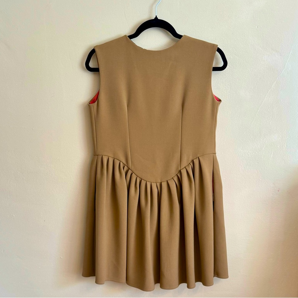 Doucette Duvall Sleeveless Mini Dress w/ White Buttons Down Back & Pockets (EUC)